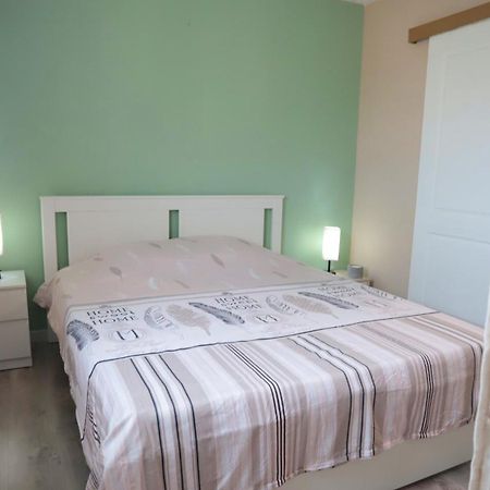 Appart T2 Dans Residence Calme Parking Prive Gratuit มิรามาส ภายนอก รูปภาพ