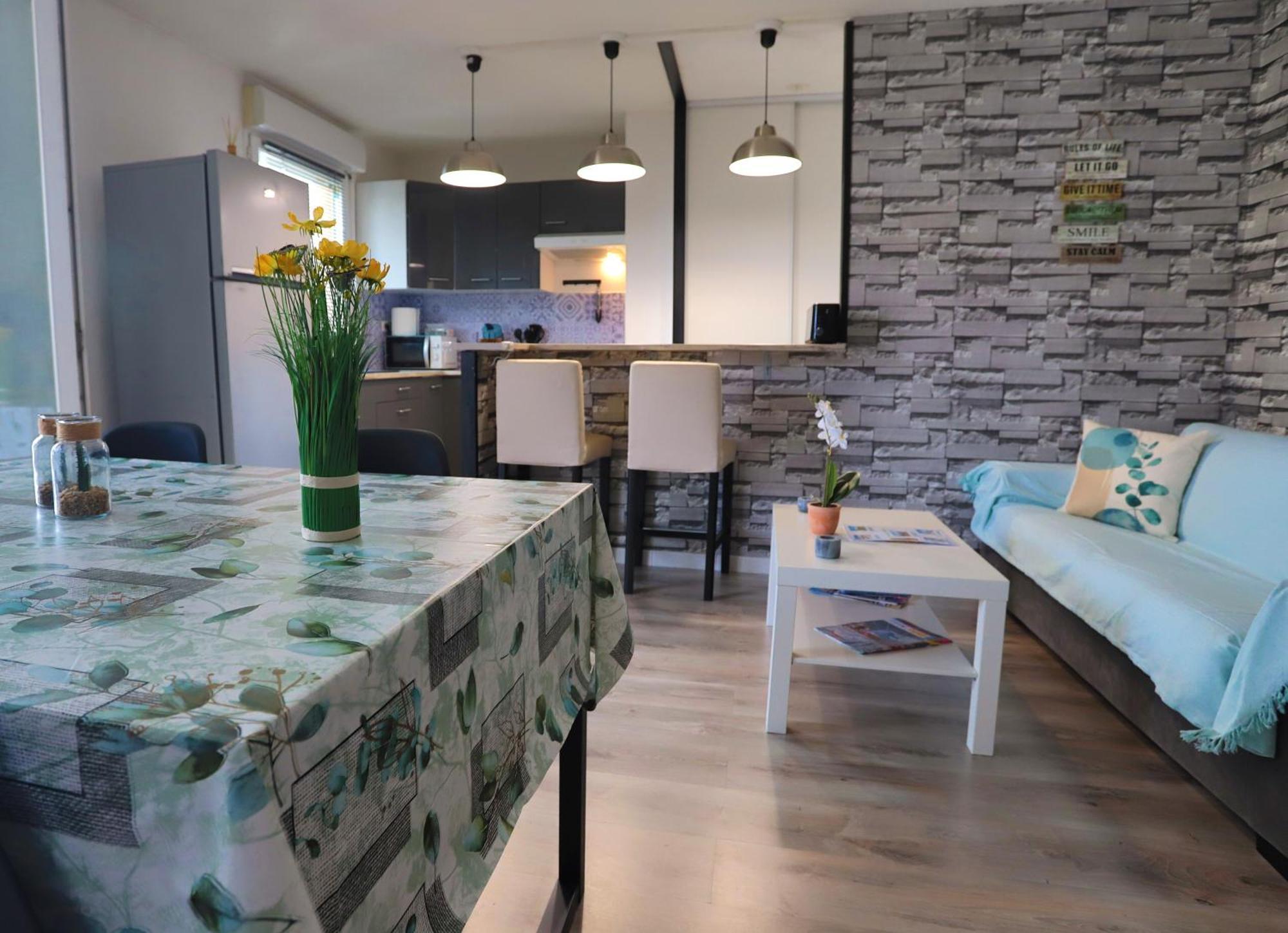 Appart T2 Dans Residence Calme Parking Prive Gratuit มิรามาส ภายนอก รูปภาพ